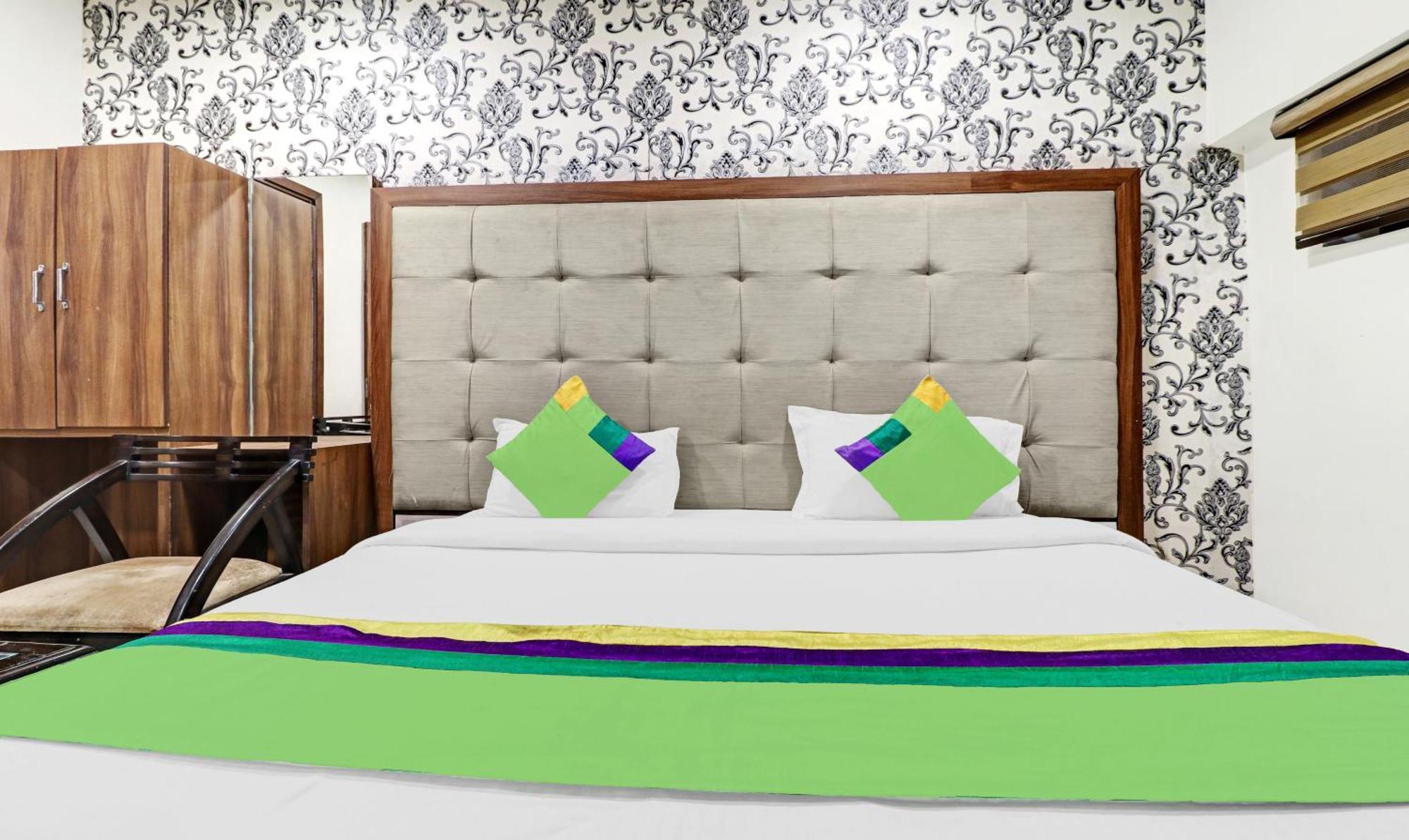 Itsy Hotels Unique - Near Railway Station Amritsar Exteriör bild
